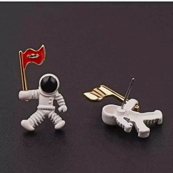 Gold plated Pearl Spaceman planet star earrings w/ silver post choose your style - Picture 15 of 16